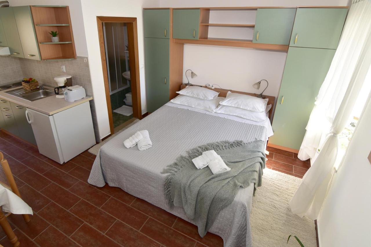מאקרסקה Old Town Studio Apartments מראה חיצוני תמונה
