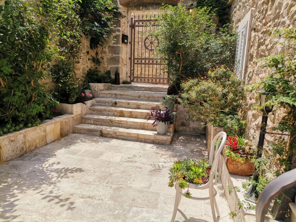 מאקרסקה Old Town Studio Apartments מראה חיצוני תמונה