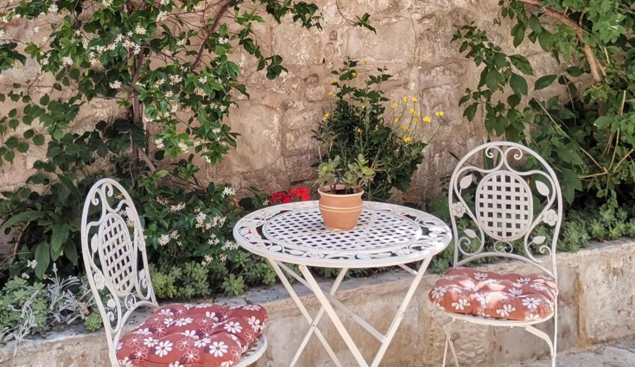 מאקרסקה Old Town Studio Apartments מראה חיצוני תמונה